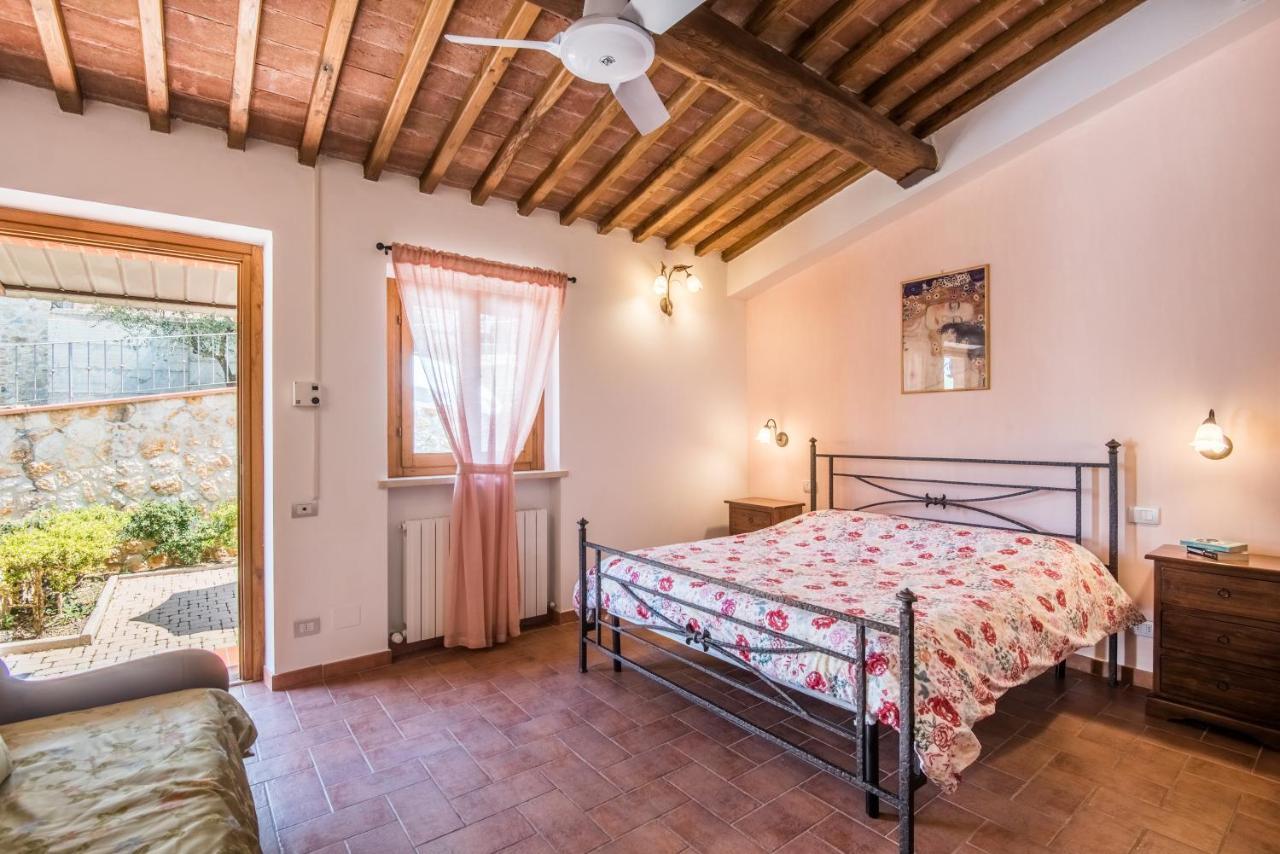 Agriturismo Amina, Winery & Hiking Vagliagli Екстер'єр фото