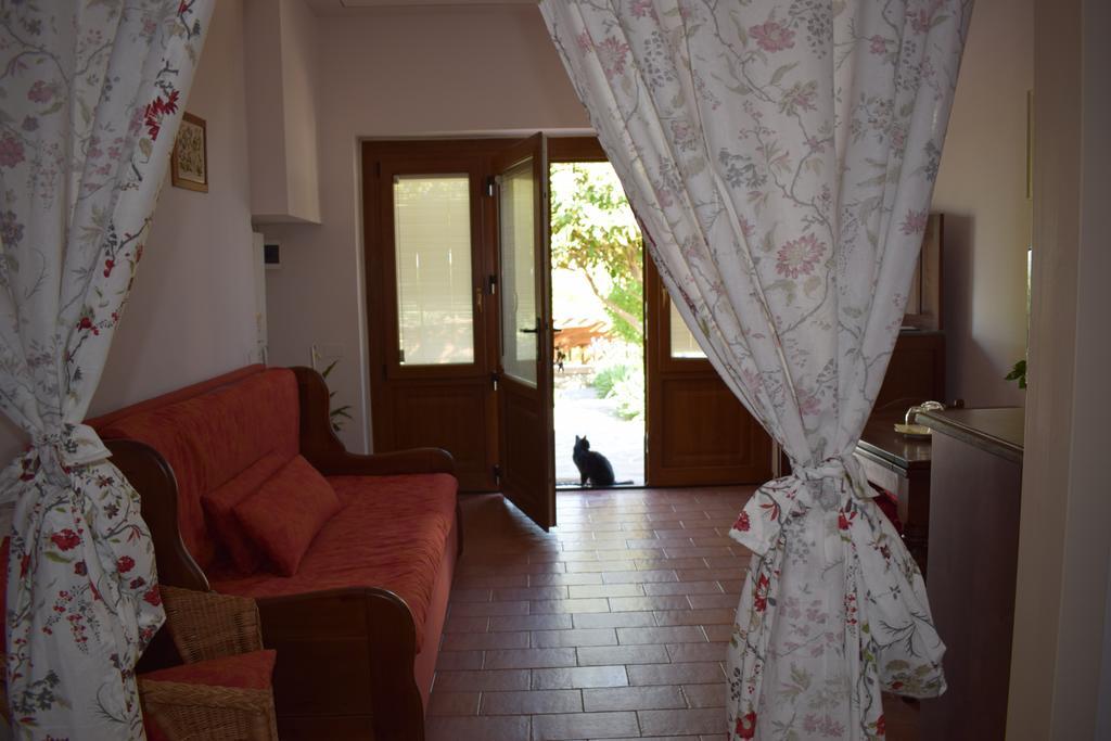 Agriturismo Amina, Winery & Hiking Vagliagli Екстер'єр фото